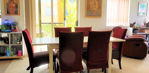 PRIVATE HIDEAWAY - CENTRALLY LOCATED - Photo 2