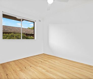 Renovated Two Bedroom Apartment - Photo 1