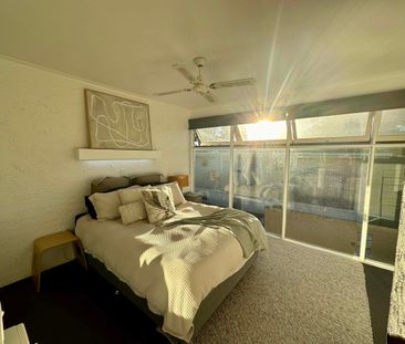 Convenient Coastal Living in the Heart of Surfers Paradise! - Photo 3