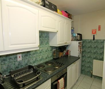 Flat 3, 32 BRUDENELL AVENUE Leeds - LS6 1HD - Photo 5