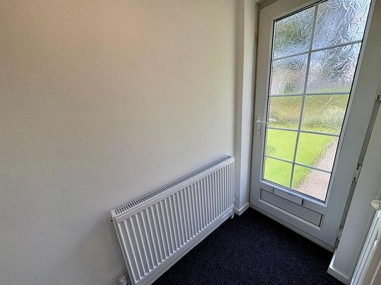 2 bedroom end of terrace house to rent - Photo 1
