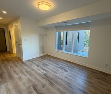 29 Robinson Ave, Ottawa, ON - Photo 1