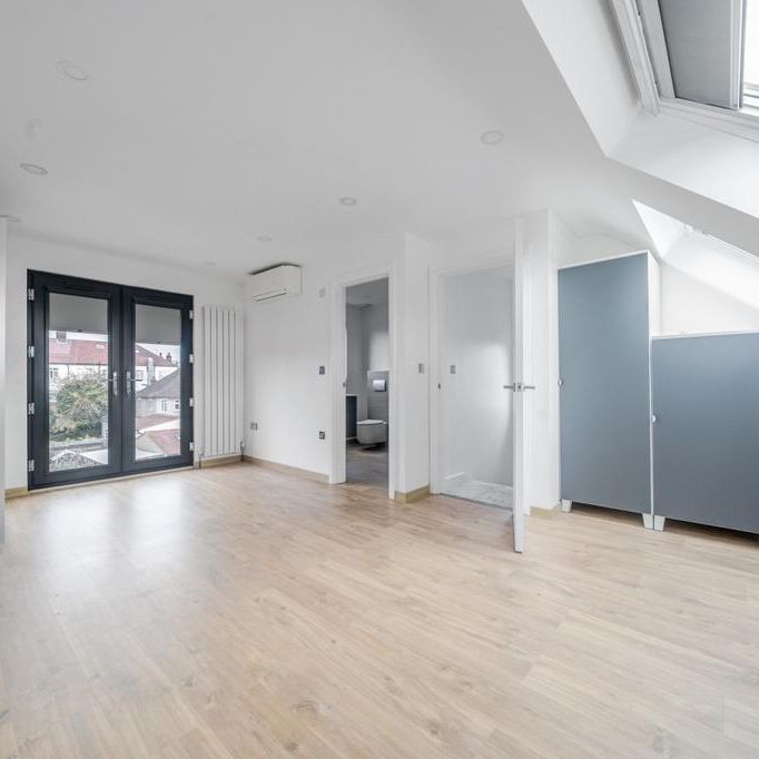 4 bedroom semi-detached house to rent - Photo 1