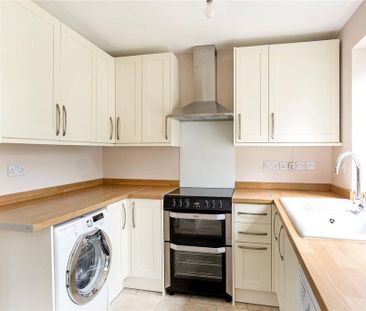 3 bedroom detached house to rent - Photo 3