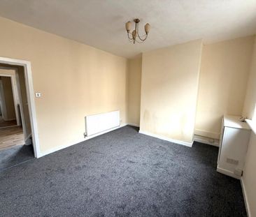 2 bedroom House To Let - Photo 3