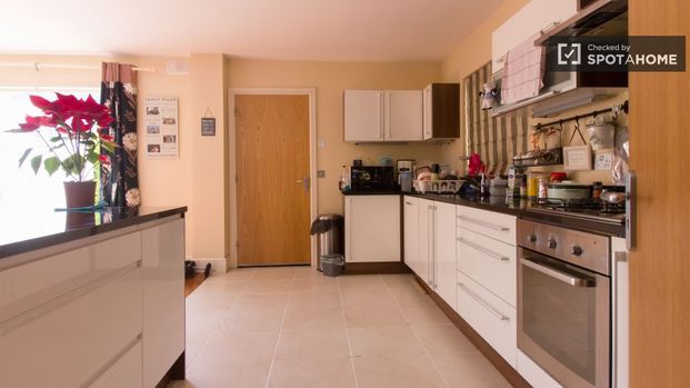 Room for rent in shared apartment in Dublin - Photo 1
