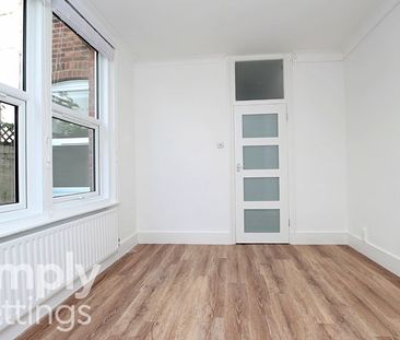 1 Bed property for rent - Photo 3