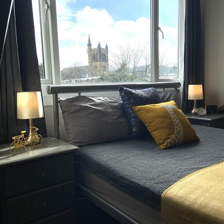 1 bedroom in a house share to rent - Photo 1