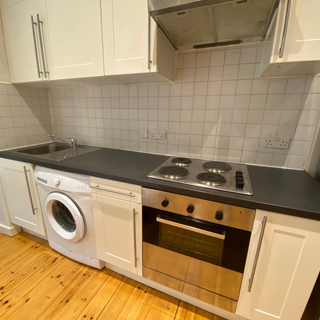 Studio to rent - Photo 3