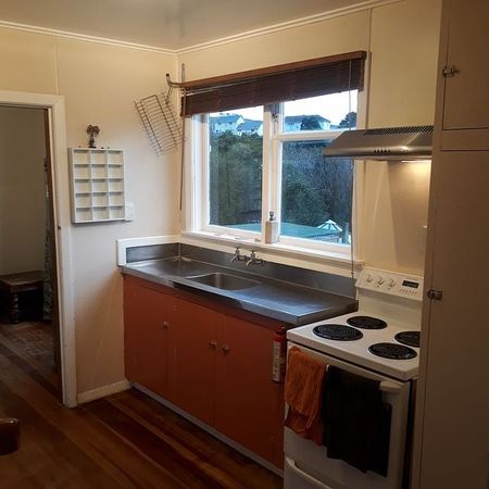$550pw 3 beds, 2 bath, private, fenced garden - Photo 4