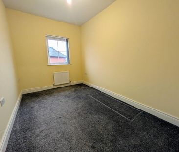 17 Lynn Hall Grove, Bangor, BT19 1LT - Photo 4