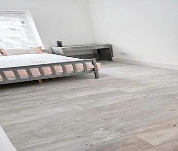 Studio to rent - Photo 6