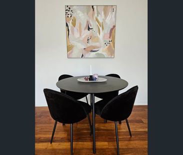 Chic Style in the Heart of St Kilda - Photo 6