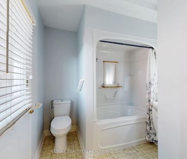 For Lease - 426 Herridge Circle, Newmarket, Ontario - Photo 4