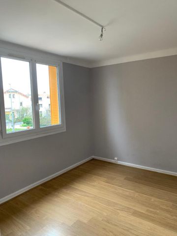 Location Appartement 3 pièces 66m² CLERMONT FERRAND 63000 - Photo 4