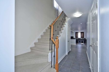 For Lease - 65 Aldonschool Court Unit# main+2nd flr, Ajax, Ontario - Photo 3