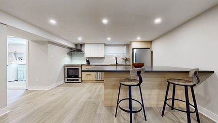 For Lease - 41 Lesmar Drive, Toronto, Ontario - Photo 2