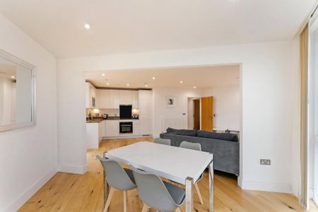 3 bedroom apartment to rent - Photo 3