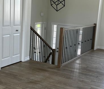 For Lease - 1075 Aspen Ridge Crescent, Lakeshore, Ontario - Photo 3