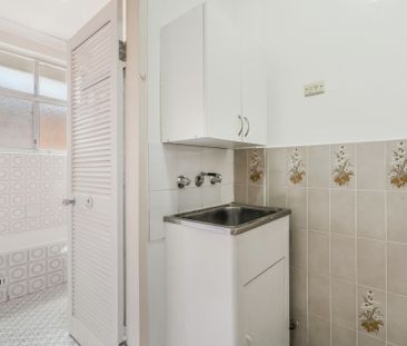 Convenient 2-Bedroom Unit with Great Features! - Photo 3