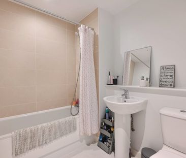 2 bedroom apartment to rent - Photo 3