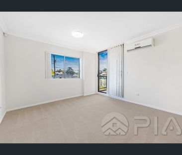 Conveniently Above the Supermarket, Modern Apartment for The Family!! - Photo 2