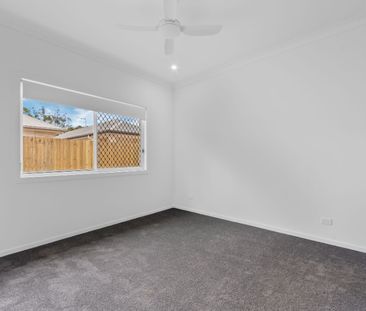 Single Level with Ducted AC! - Photo 3