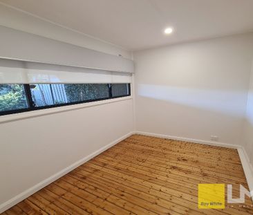 Modern house in a convenient location! - Photo 3