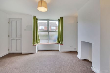 Framfield Road, Uckfield, TN22 - Photo 3