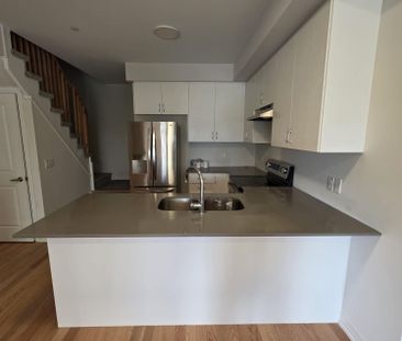 For Lease - 21 Baynes Way Unit# 2, Bradford West Gwillimbury, Ontario - Photo 3