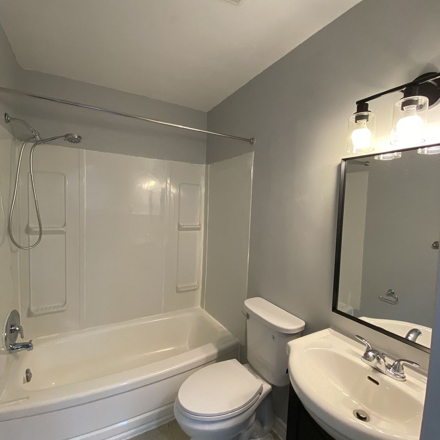 227 West Lane - U6 - Photo 1