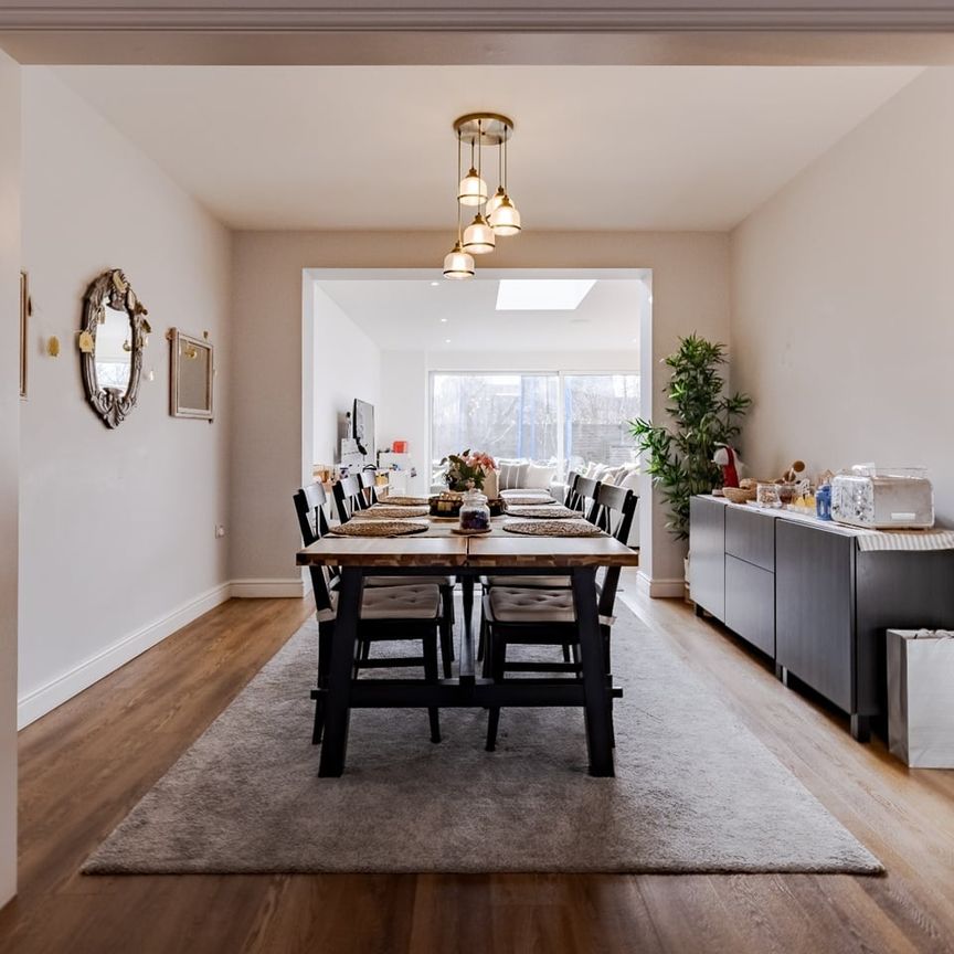 5 Bed Semi-Detached House, Delamere Road, W5 - Photo 1