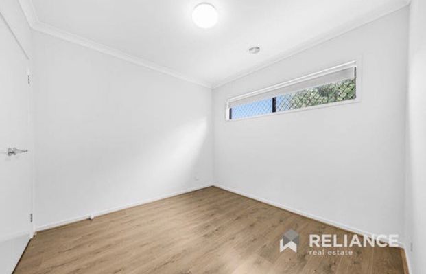 Point Cook - Photo 1