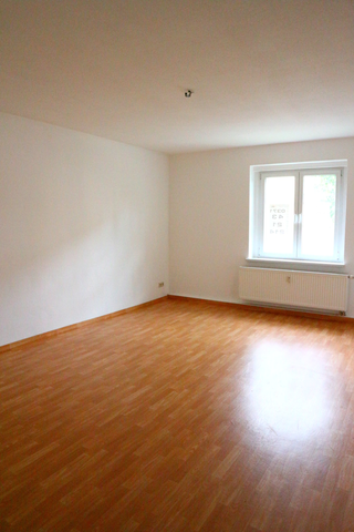 2. OG - Balkon - Bad mit Fenster - neues Laminat wird verlegt - Photo 5