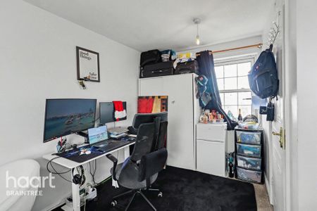 1 bedroom in a house share to rent - Photo 4