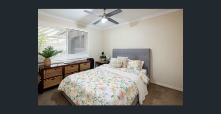 Stylish Family Home with Pool & Triple Garage in Crestwood Heights! - Photo 4