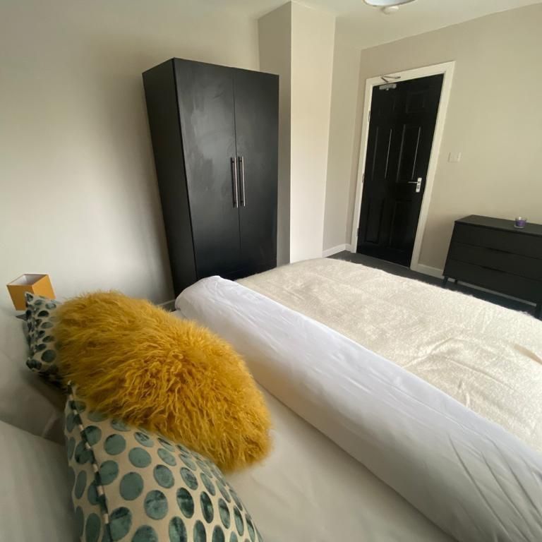 4 bedroom house share to rent - Photo 1