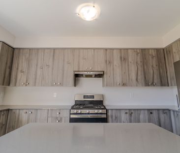 For Lease - 139 Fairey Crescent, Hamilton, Ontario - Photo 3