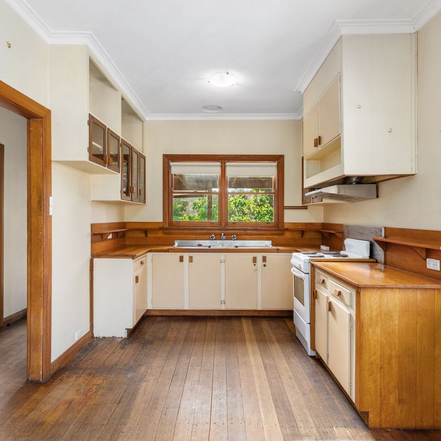 57 Curtain Road, Hurstbridge - Photo 1