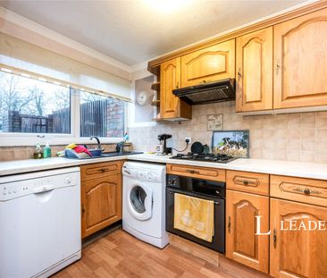 2 bedroom house to rent Hills Close, Great Linford, Milton Keynes, ... - Photo 6