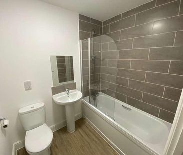 Schooner Drive, Cardiff, CF10 - Photo 6