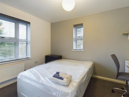 The Highway, Brighton - Photo 3