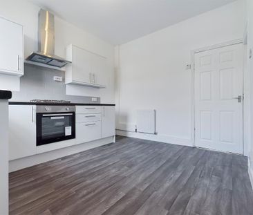 2 bedroom terraced house to rent - Photo 6