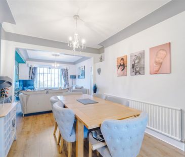 Rossendale Avenue, Burnley - Photo 5