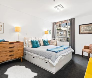 1003/21 Elizabeth Bay Road,Elizabeth Bay,New South Wales 2011, Sydney - Photo 3