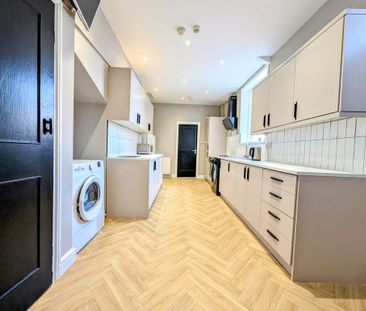 7 bedroom house of multiple occupation to rent - Photo 1