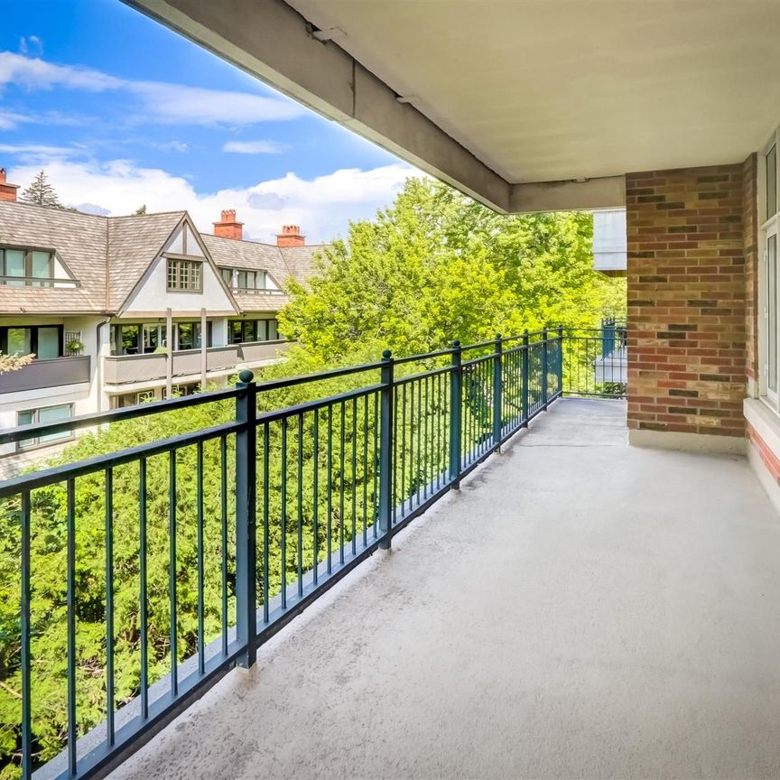 For Lease - 12 Old Mill Trail Unit# 503, Toronto, Ontario - Photo 1