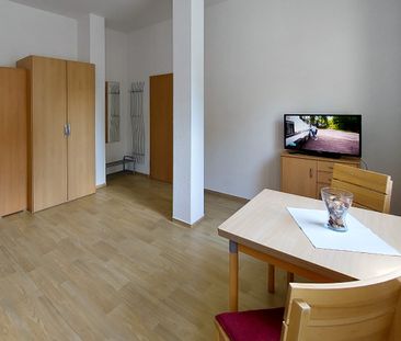 Tolle möblierte Single-Wohnung mit perfekter Verkehrsanbindung! - Foto 1