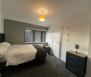 Tootal Drive, Salford - Photo 3