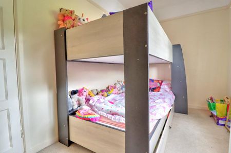 2 bedroom maisonette to rent - Photo 2